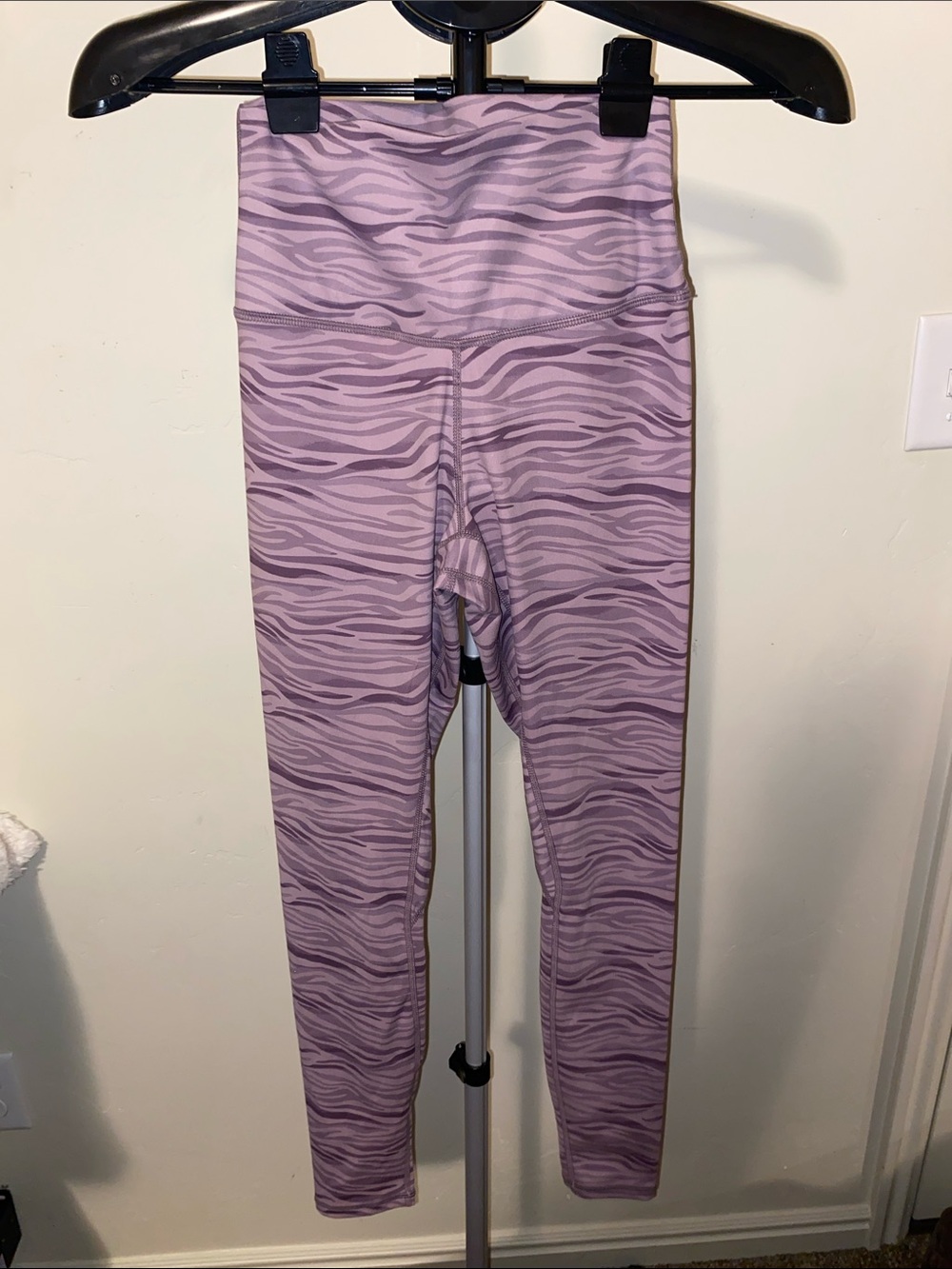 NWOT SUNZEL PURPLE CHEETAH PRINT SIZE 4 (SMALL)